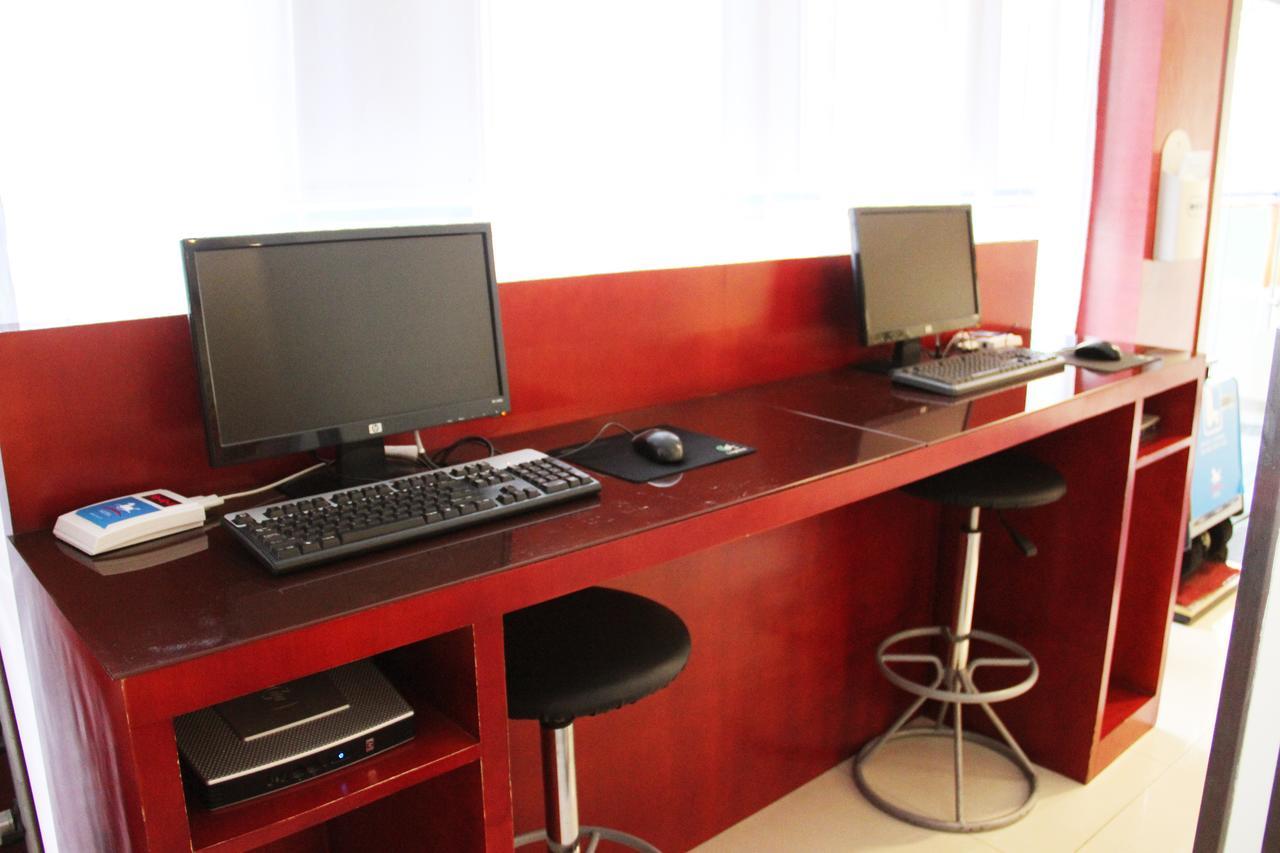 Hanting Express Shanghai Zhabei Park Branch 外观 照片