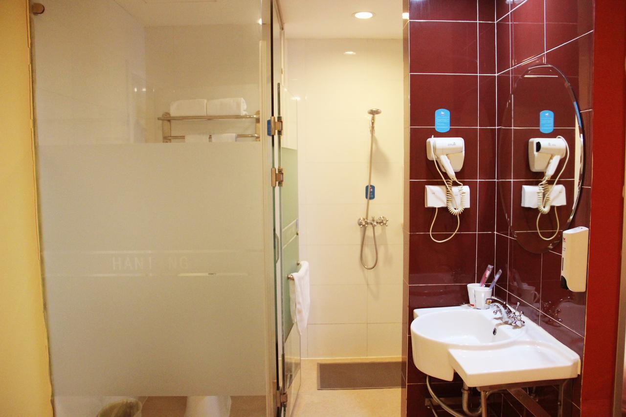 Hanting Express Shanghai Zhabei Park Branch 外观 照片